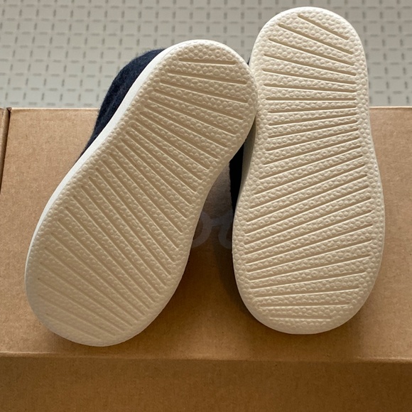 Baby Shoes, ALLBIRDS SMALLBIRDS, size 5T toddler, new in box, black - Picture 4 of 6